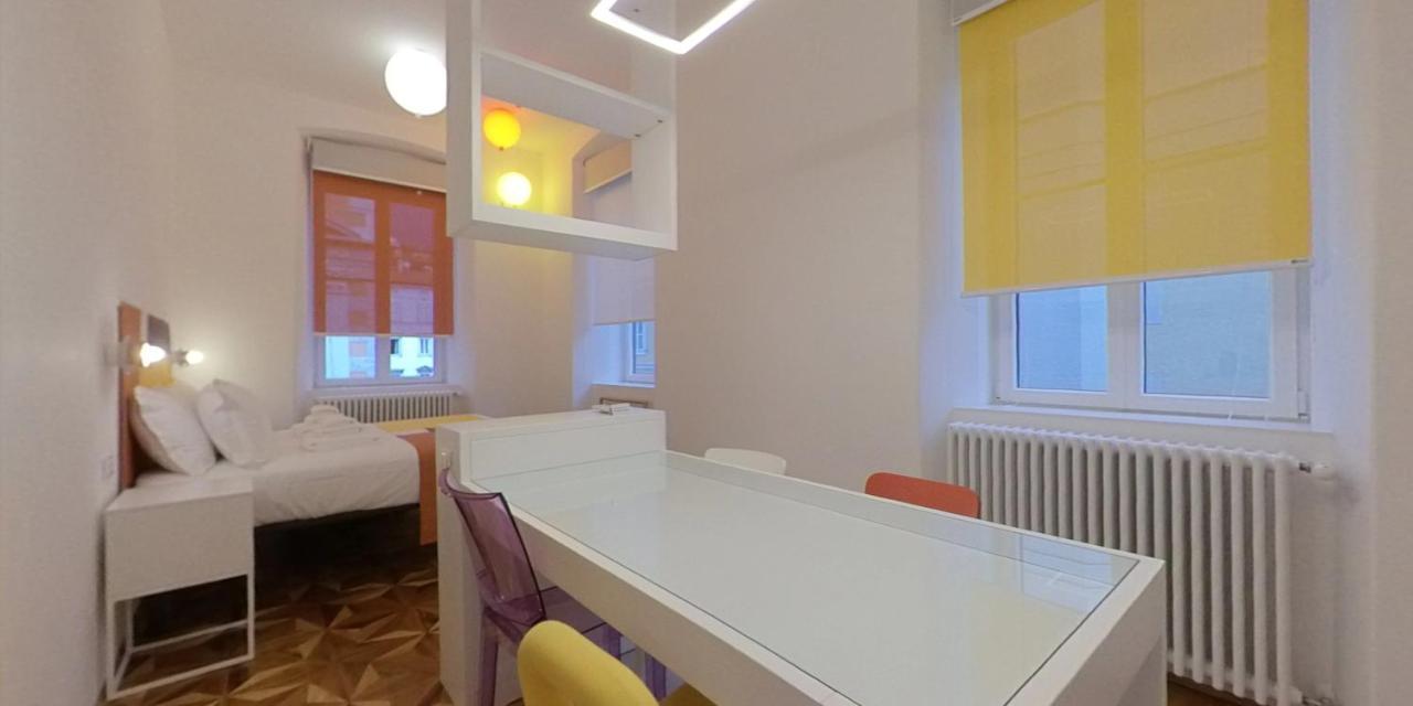 Dada Aparthotel Trieste Exteriör bild